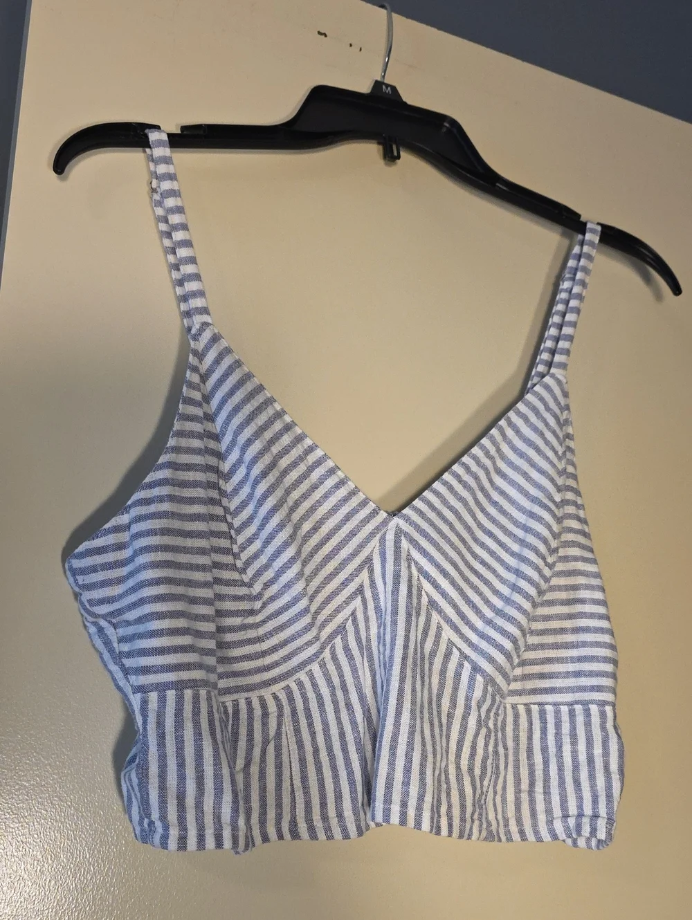 Universal Threaf Cropped Tank Top - Blue & White - Picture 2 of 6